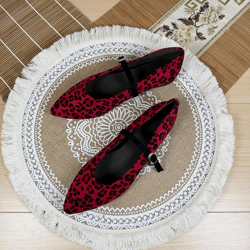 Fashion Flat Shoes for Women 2025 Spring and Autumn New Leopard Print Pointed French Retro Mary Jane Flat Plus Size Women's Shoes