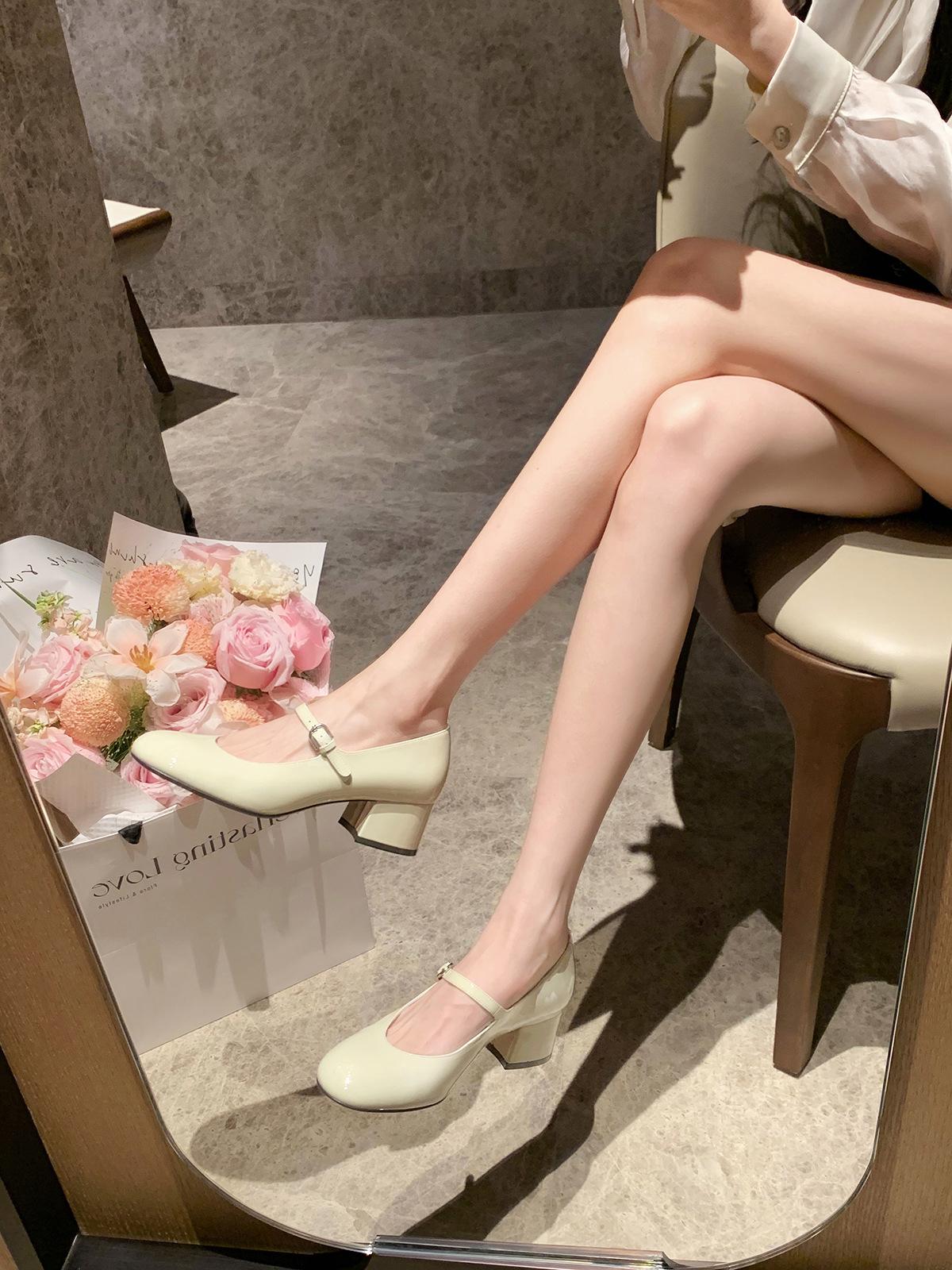 

Cowhide version~ Grape mother, the same style, light mouth, one word with commuting high heels, thin thick heel Mary Jane shoes, women s single shoes 35