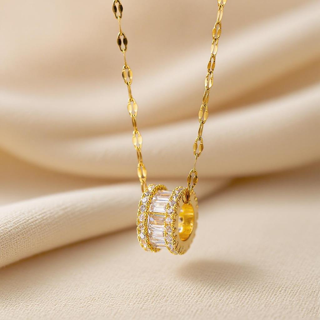 Elegant Light Luxury Zircon Necklace for Women - Gold-Plated, Simple Clavicle Chain