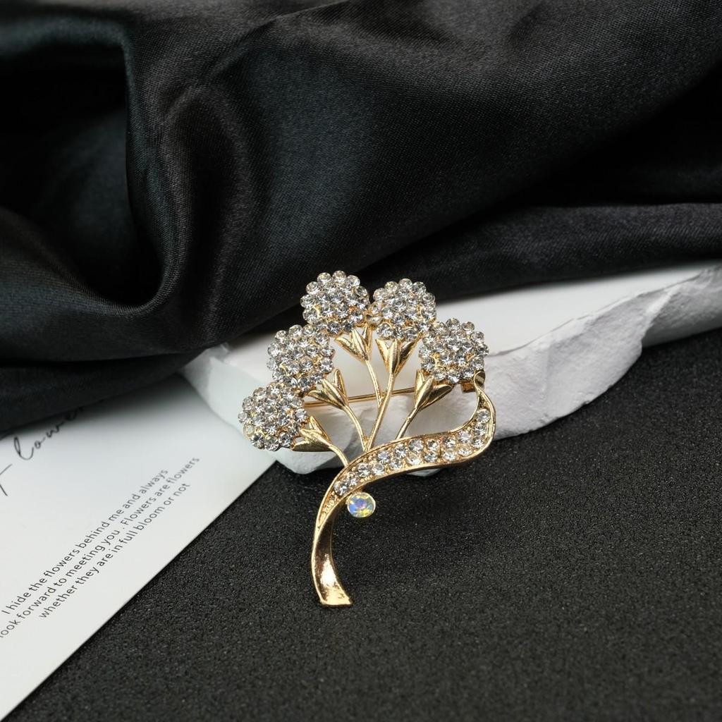 Korean Fashion High-Grade Diamond Brooch - All-Match Anti-Exposure Suit Collar Pin