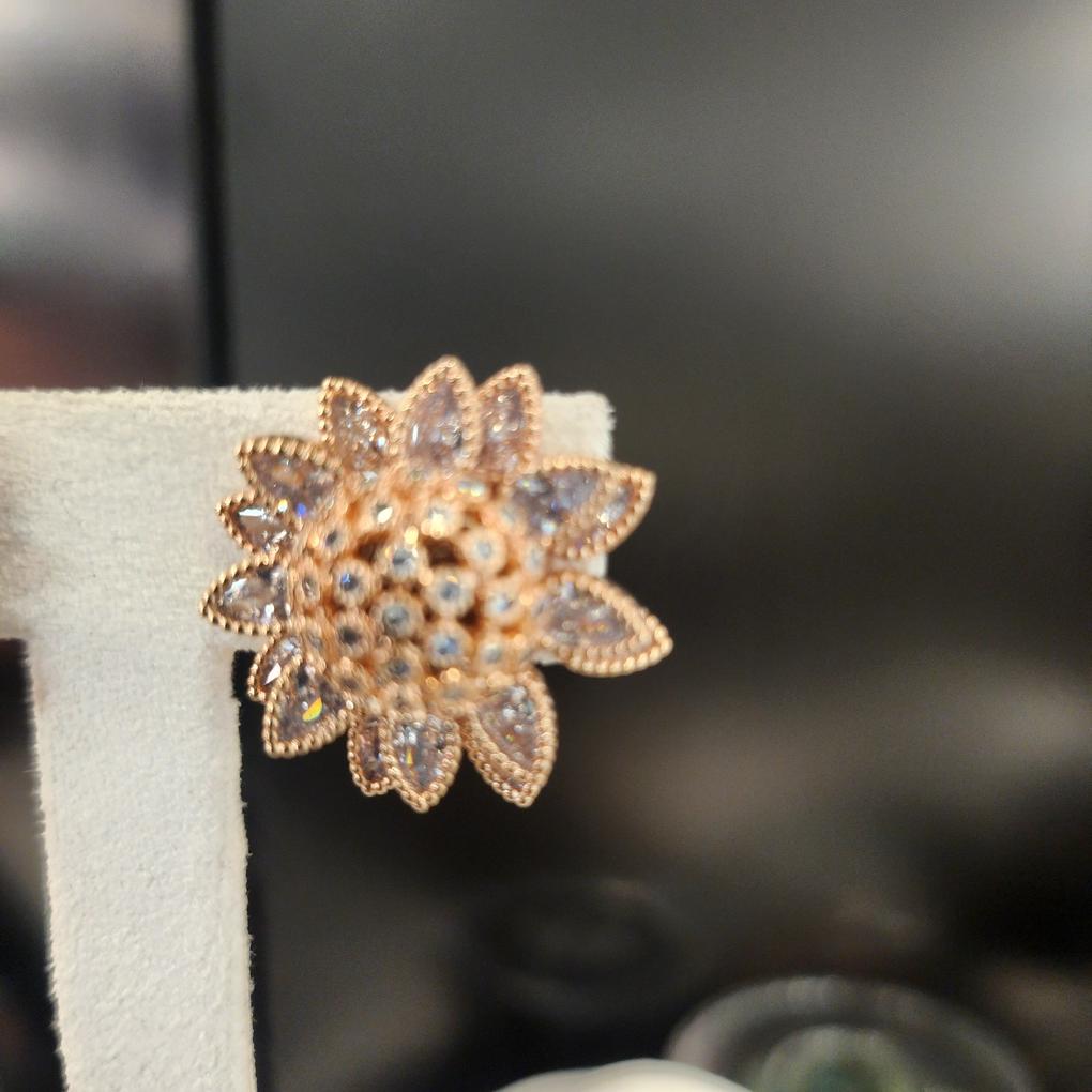 ARTRIA Sunflower Cubic E Petal Leaf Earrings JTOERFR0004PKF