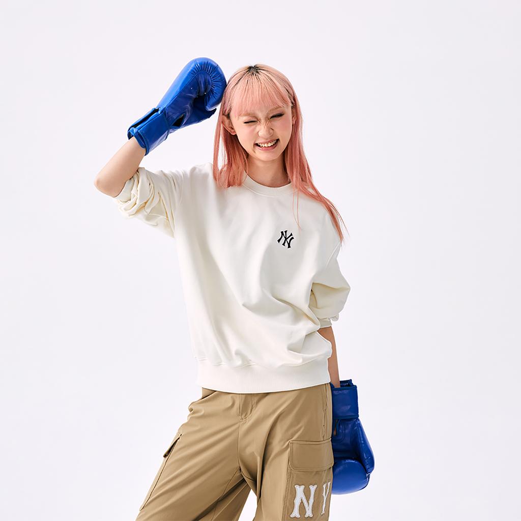 MLB MONOGRAM SS25 Crew Neck Sweatshirt Unisex Standard Ivory 3AMTM0451-50CRS