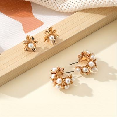1 Set aus 2 Paar neuen personalisierten Blumen-Mikro-Set-Perlenohrringen, Nischen-Design geometrische C-förmige Ohrstecker