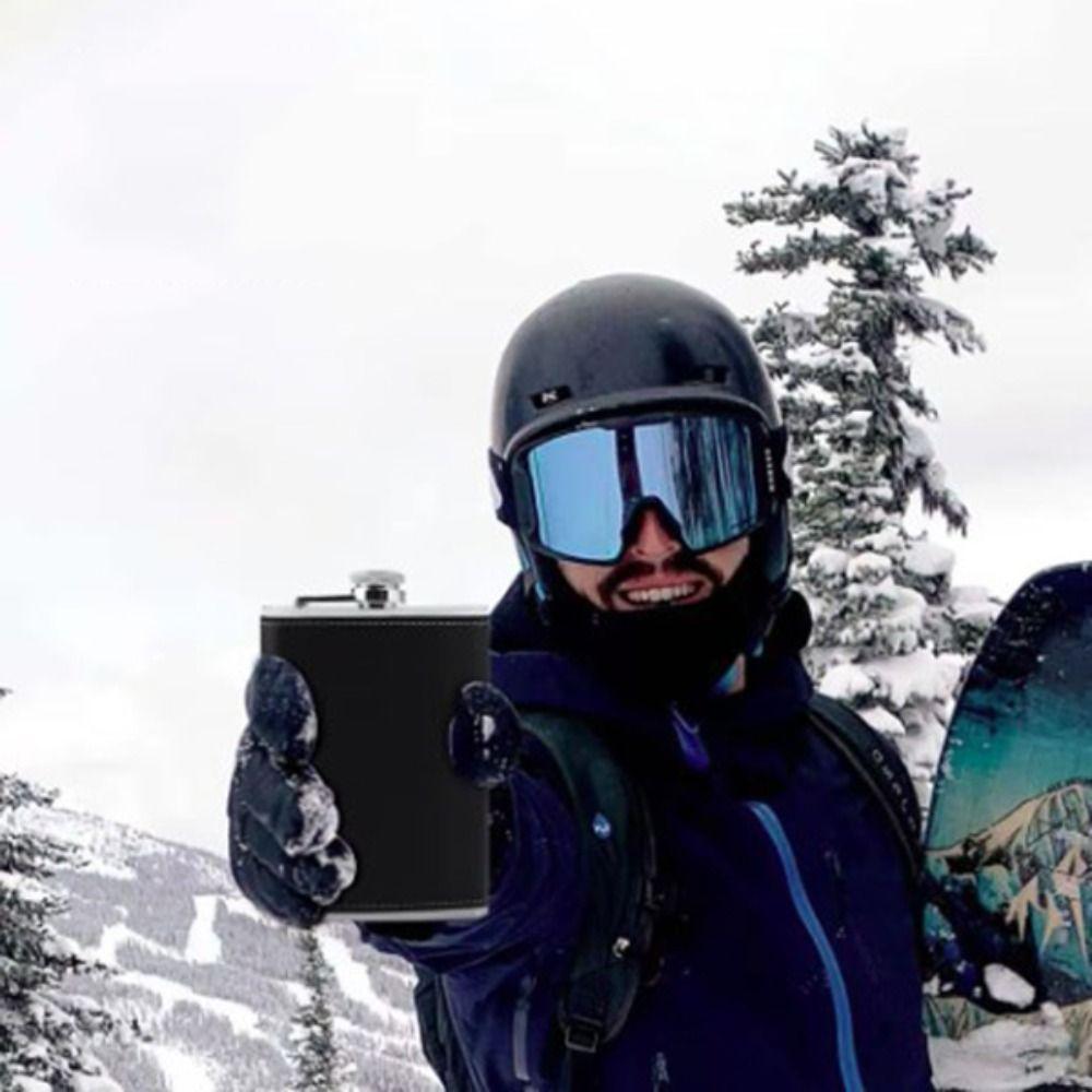 Portable 8 Oz Leather Texture Hip Flask with Funnel and Cups Leakproof Flagon Stainless Steel Thickened Whiskey Flasks Travel