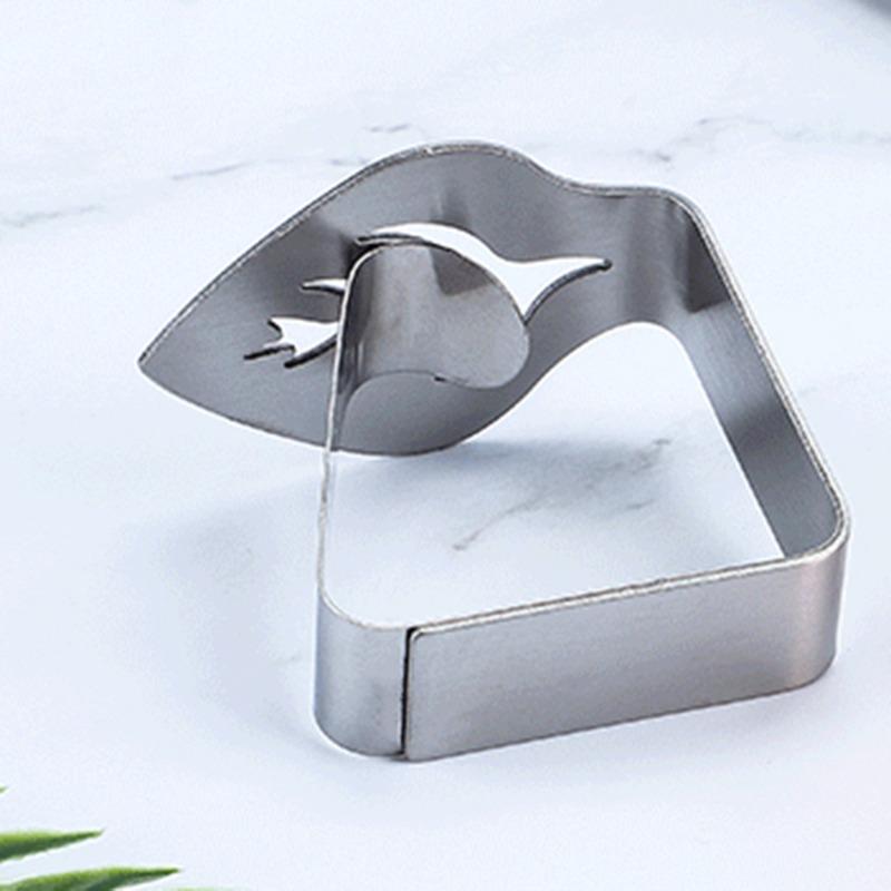 

4PCS Stainless Steel Tablecloth Clips Decorative Leaf Tablecloth Clamp Holder Table Cover Clamps For Picnic BBQ Wedding Decor