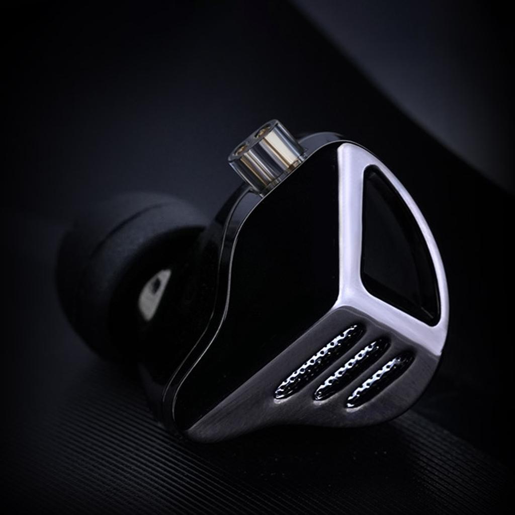 High Fidelitys Gaming Earbuds in Ear Earphone Builts With Detachable OFC Cable And Advanced Dynamic Driver Technology