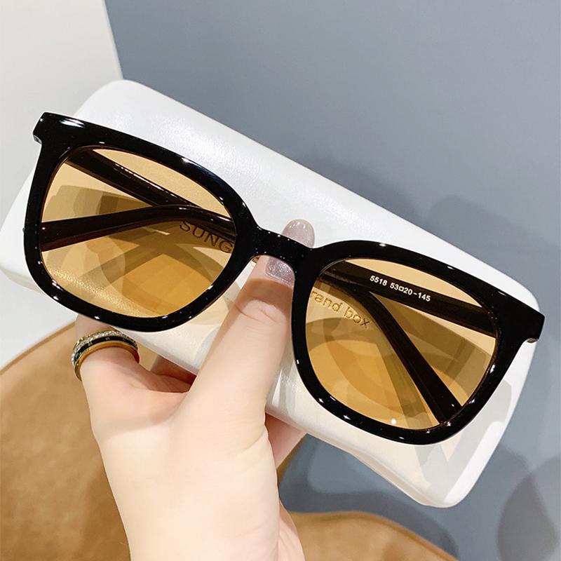 New Unisex Vintage Sunglasses Retro Rectangle UV400 Protection Fashion Eyewear Cat Eye Goggles for Women