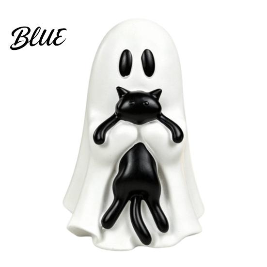 Unique Halloween Seasonal Decor Ornament Ghost Hugging A Black Cat Sculpture Spooky Tabletop Decoration Resin Figurine for Home Bedroom Entrance