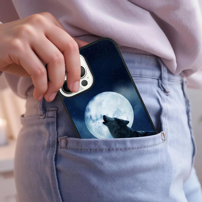 Moon Roaring Wolf Phone Case For iPhone 17 Air 15 16e 14 13 Pro Max Coque 12 11 Pro Max PLUS cover