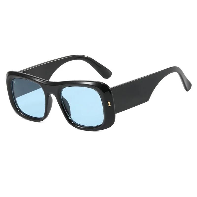 

Vintage Square Rivets Sun Glasses For Ladies Deigner Stylish Big Frame Sun Glasses Shadow for Female Gradient Leopard Eye Glasses only 1pcs sunglasses