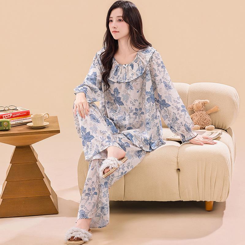 Women's Cotton Silk Chinese-Style Pajamas Set - Breathable, Comfortable, Doll Round Neck, Perfect for Spring and Summer.