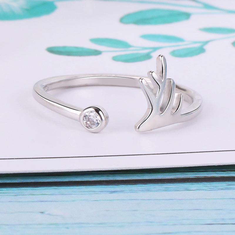 Diamond-Studded Antler Ring: Trendy Open Index Finger Ring with Wings, Christmas Gift for Women