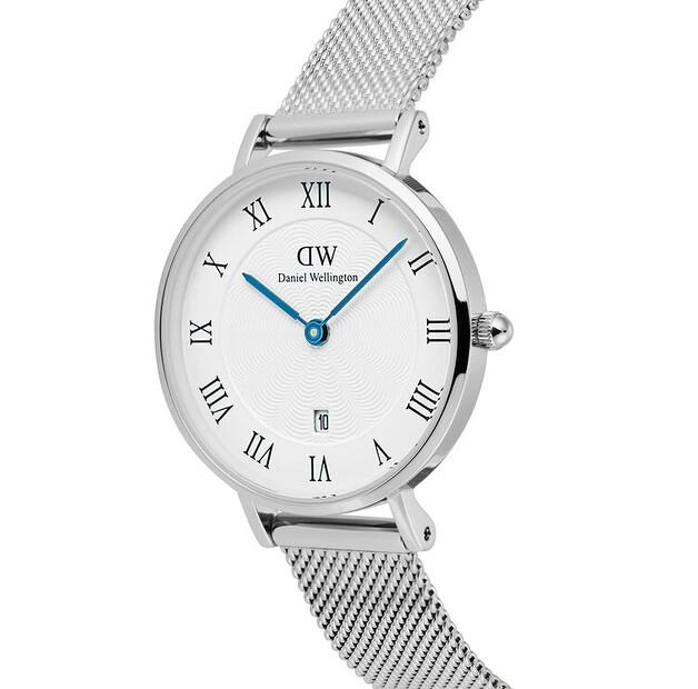 Часы Daniel Wellington Petite Roman Numerals