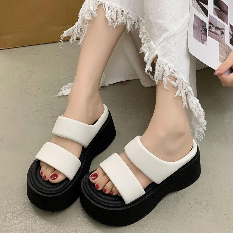 Thick-soled high-heeled small man cool slippers women's summer wear 2025 new Internet celebrity super hot fashion with skirt beach shoes