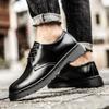 Mode Luxus Marke Männer Arbeit Schuhe für Männer Leder TAll Schwarz Outdoor Tragen-beständig Casual Schuhe Mode Männer Plattform Oxfords Schuhe