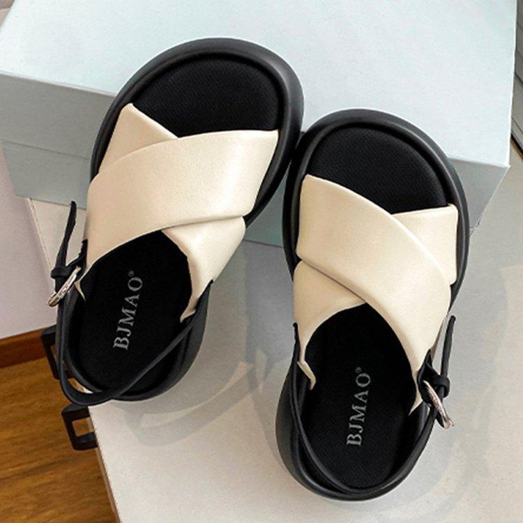 

Platform sandals women s summer new outer wear high-end Roman shoes stepping on shit cross slippers 40