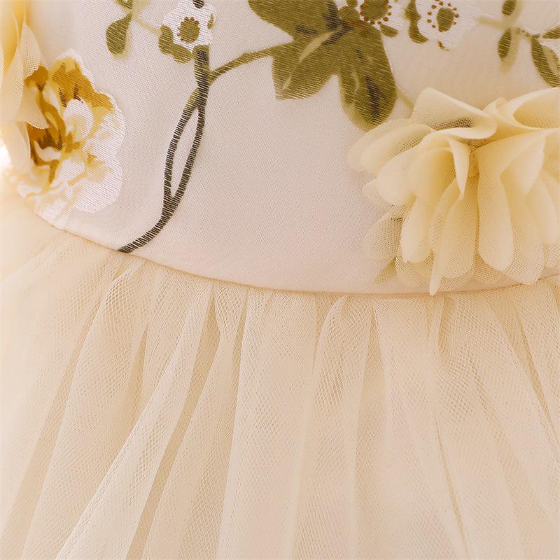 Chic Princess Birthday Dress: Fluffy Tulle, Bow, and Appliqué Design for Girls