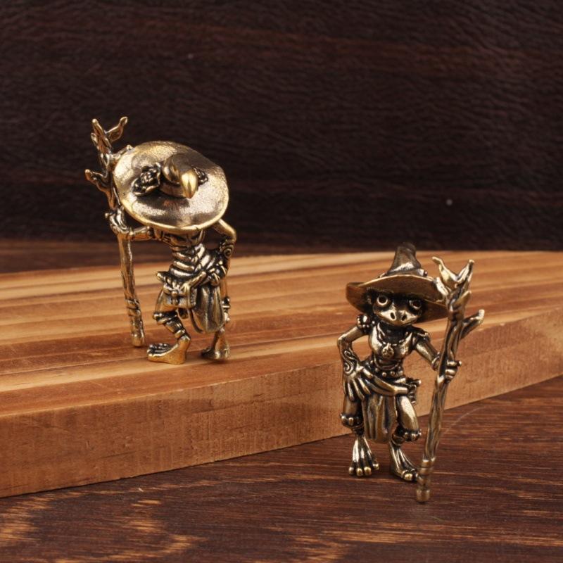Vintage mosazná žába čaroděj soška stolní ozdoba kovové roztomilé figurky miniatury domácí a kancelářská dekorace ozdoby do auta