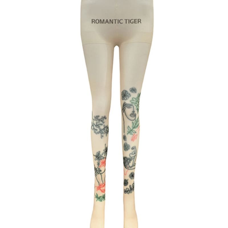 

Романтические тигровые ее блаженные колготки Free