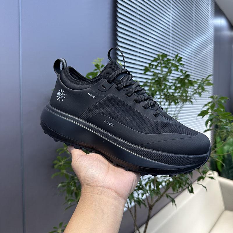 

Outdoor hiking shoes summer new breathable mesh shoes color matching sports shoes platform ms 38 чёрный