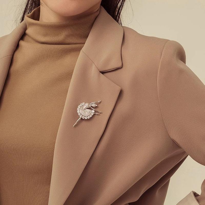 Broche Danseuse de Ballet Haut de Gamme, Charme Féminin, Épingle Anti-éblouissement, Tendance, Mignonne et Créative