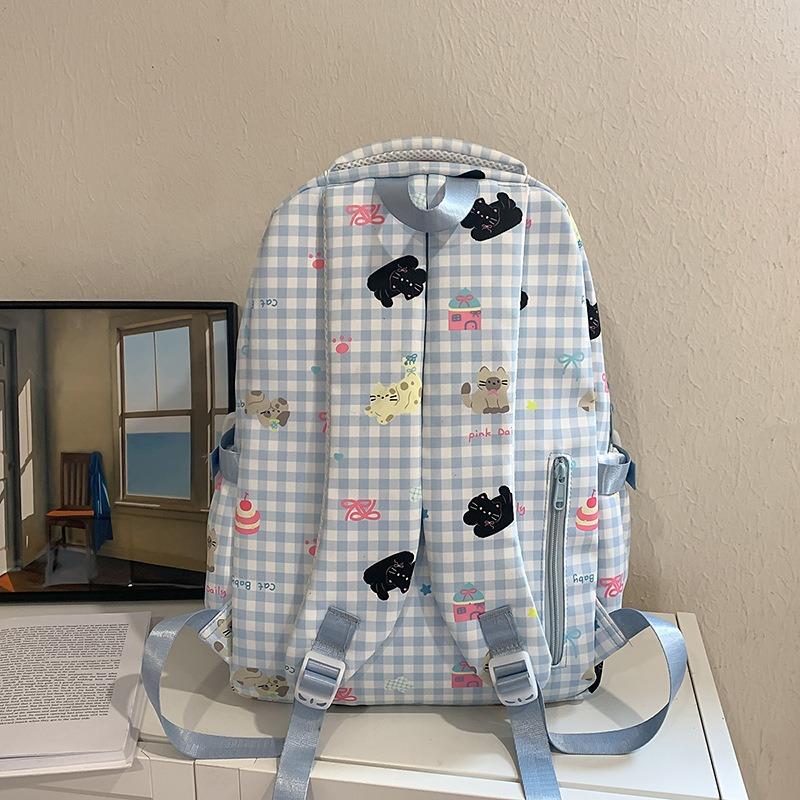 Fresh, Sweet and Cute Two-dimensional Plaid Backpack for Junior High School Students, Contrasting Colors, Large-capacity Backpack.