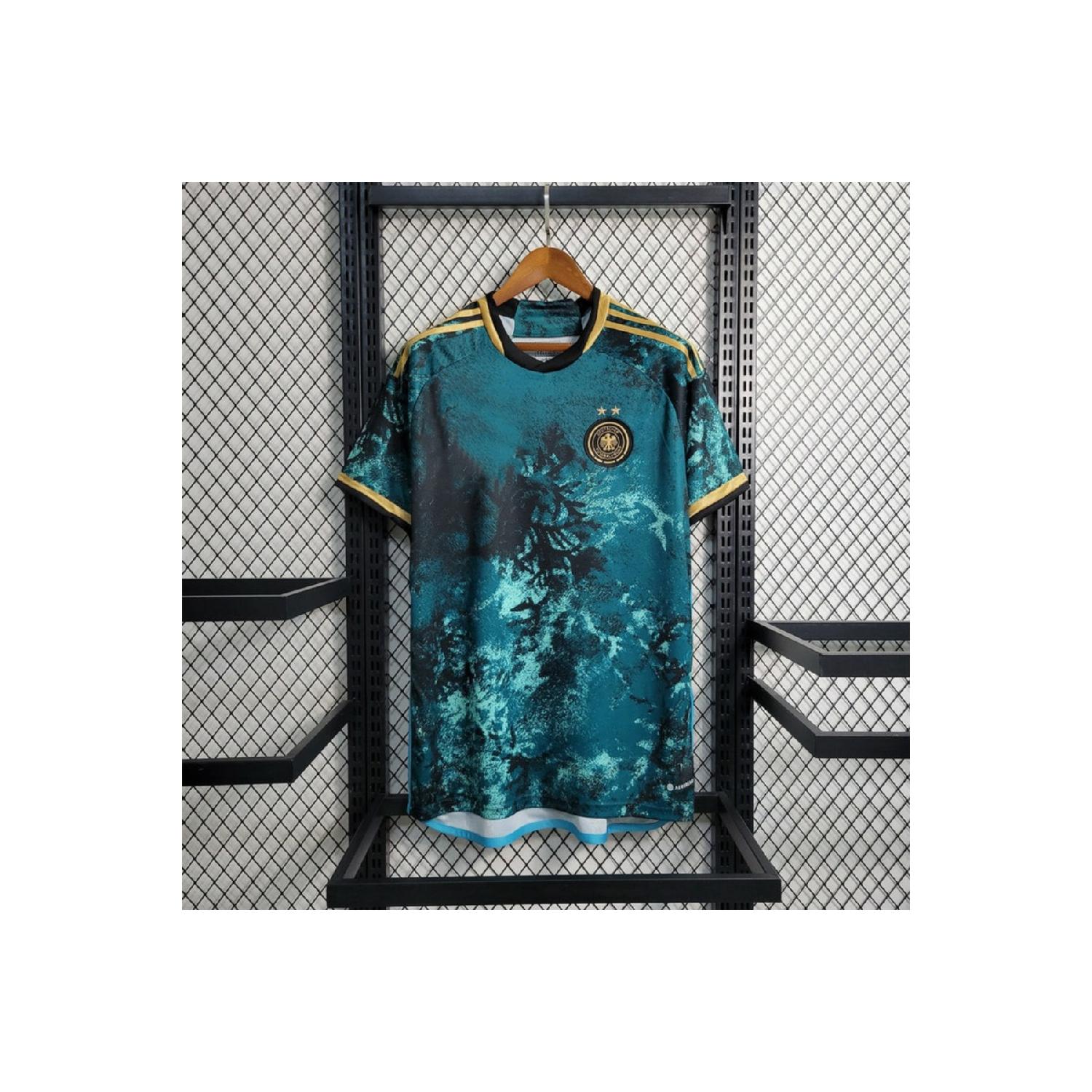 

Джерси сборной Германии на выездном сезоне 2023/24 нового сезона