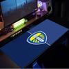 Tappetino per mouse con design dello stemma del Leeds United, base in gomma, tappetino da scrivania per esports, tappetino per mouse per giocatori e uso in ufficio, scrivania da gioco, tappetino facile da pulire