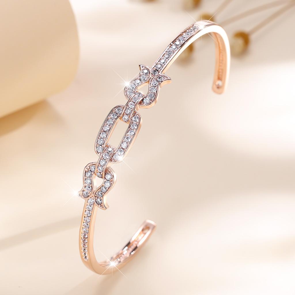 Fashionable and Exquisite Irregular Micro-paved Zirconia Open Bracelet for Women