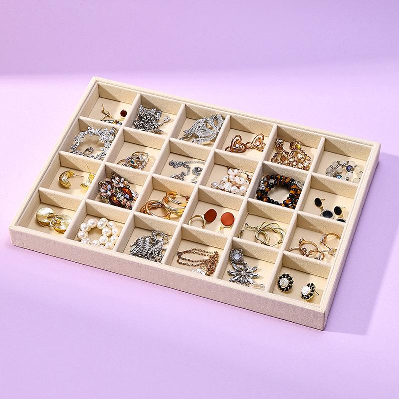 Elegant Jewelry Display Stand: Necklace, Bracelet, and Earring Storage Tray