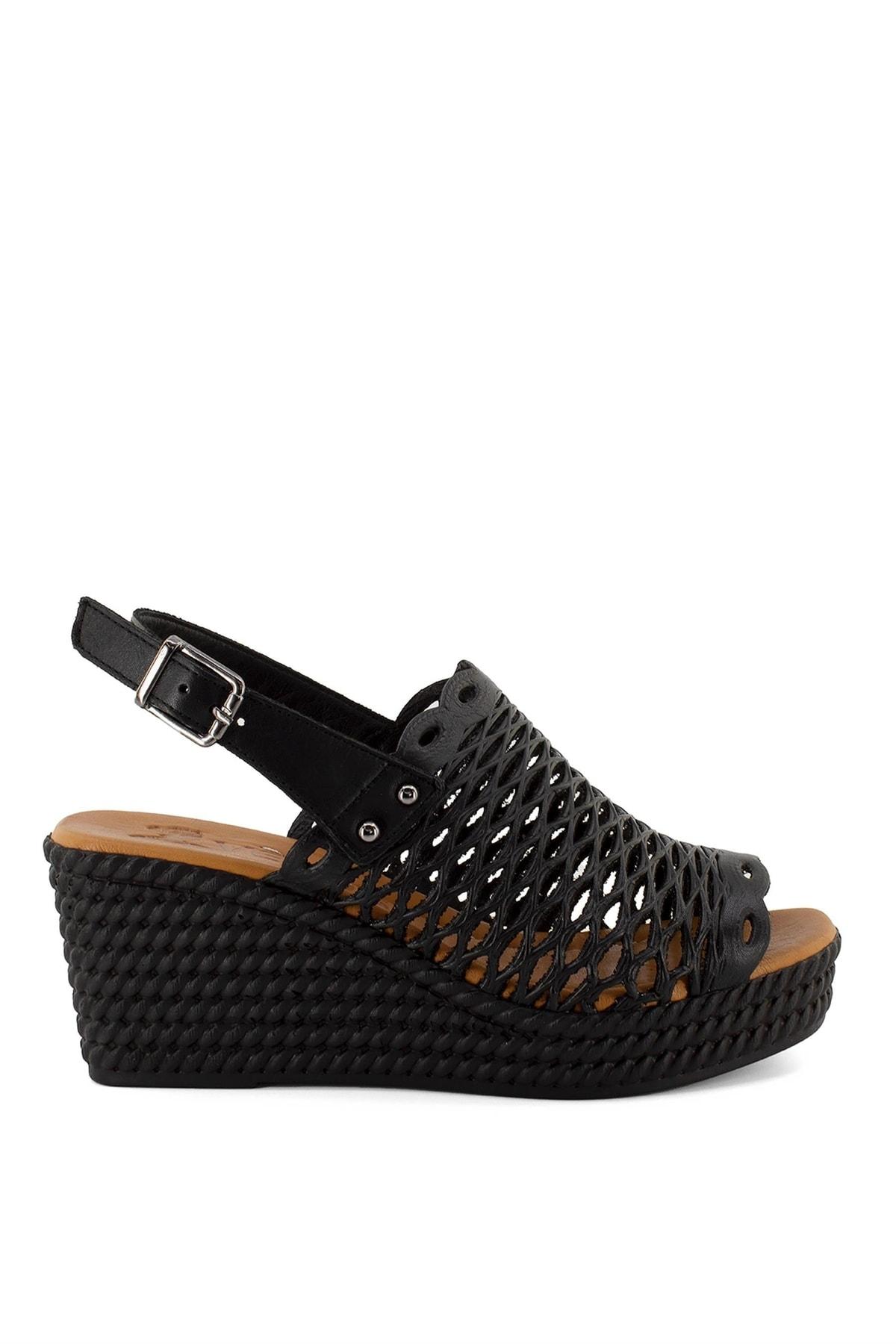 

Женские повседневные сандалии 23027504Y Сандалии из натуральной кожи черные 39