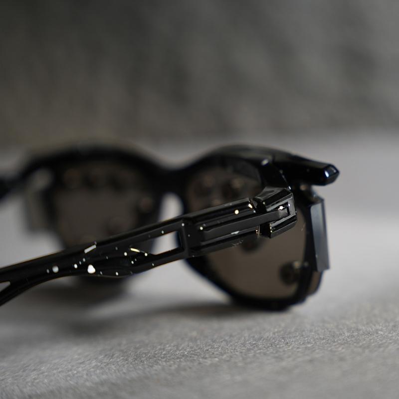 Trendy Unisex Studded Eyewear With Practical PC Frame And Metal Cool Rivets Eyeglasses For Casual Event And Travel