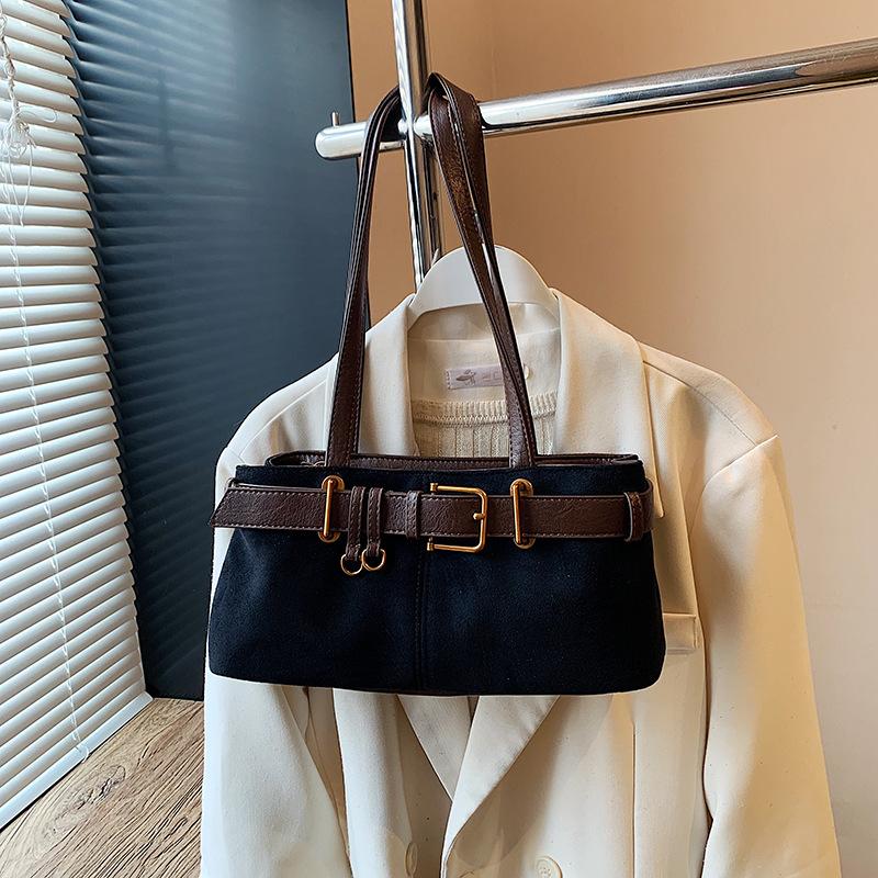 Niche design high-end commuter shoulder bag women's new autumn and winter retro versatile underarm bag