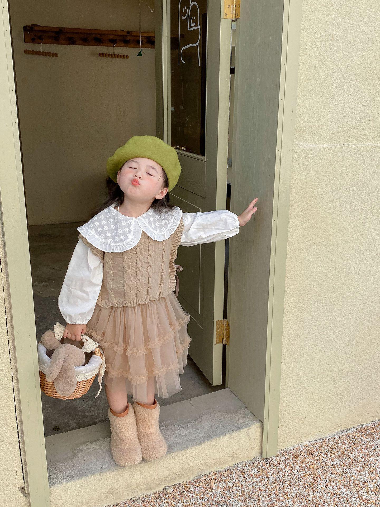 

Вязаный жилет с лентами для девочек Осень/Зима 2025 - Корейский стиль, Без рукавов, Модный кардиган 130cm хаки