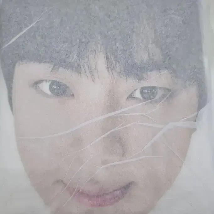 BTS Runeokjin Goyang Raincoat Seokjin Close-up Raincoat Jin Runseokjin