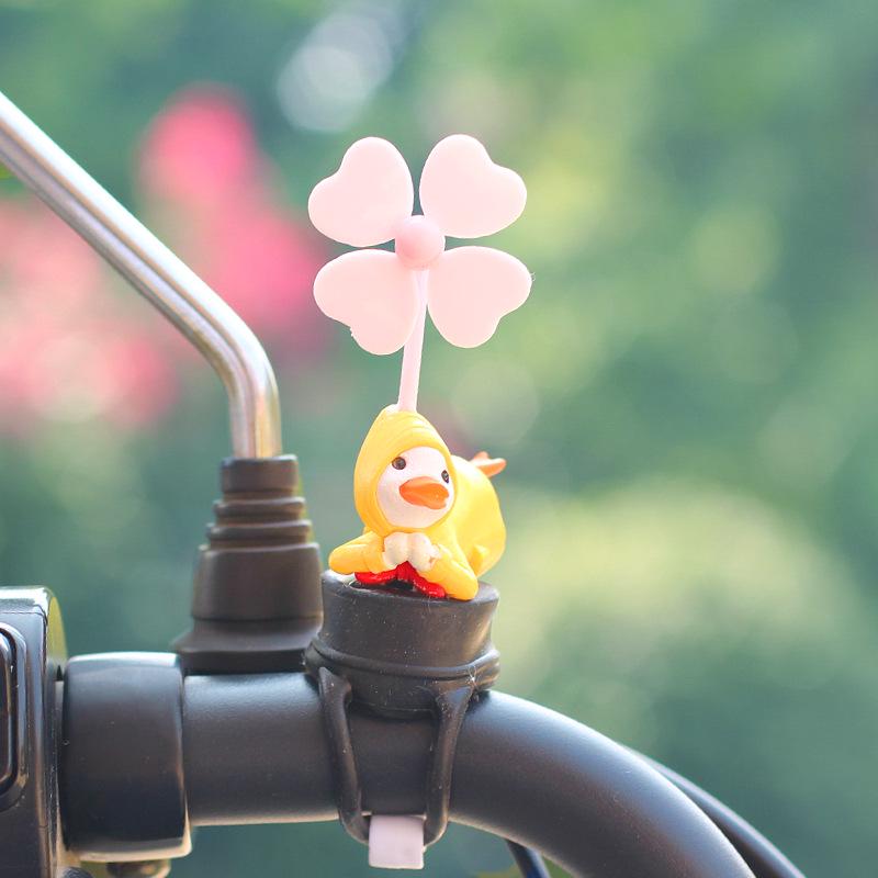 Самые продаваемые милые мультяшные украшения в виде ветряных мельниц, велосипедов и мотоциклов