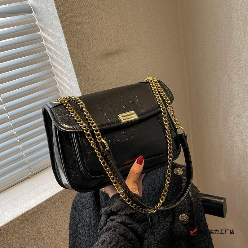 Korean Version of Retro High-end Stray Bag Niche Design Simple Chain Shoulder Messenger Bag Temperament Versatile Tote Bag