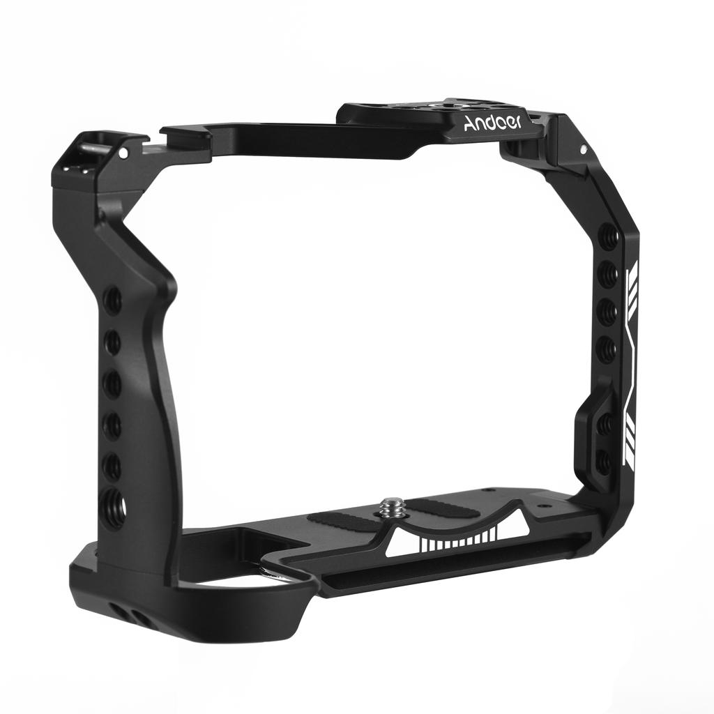 Andoer Camera Cage Video Cage z hliníkové slitiny s držákem Cold Shoe Mnoho 1/4palcových závitů