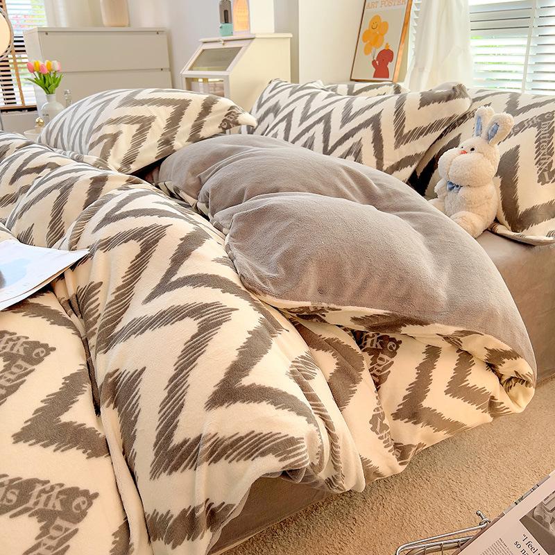 Ins Verdickter Milchsamt Vierteiliges Set Warmer Korallensamt Tagesdecke Bettbezug Flanellbettwäsche