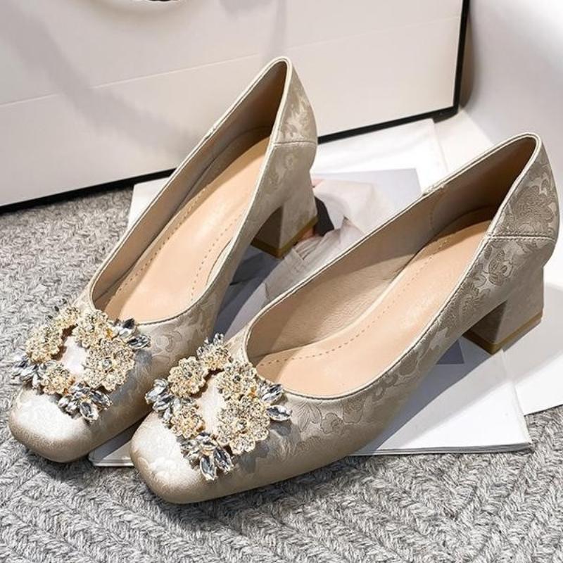 

Модная женская обувь на высоком каблуке с квадратным носком и стразами, модная новинка 2025 года весна/лето, атласные туфли-лодочки с мелким вырезом, элегантные банкетные туфли 34 абрикосовый