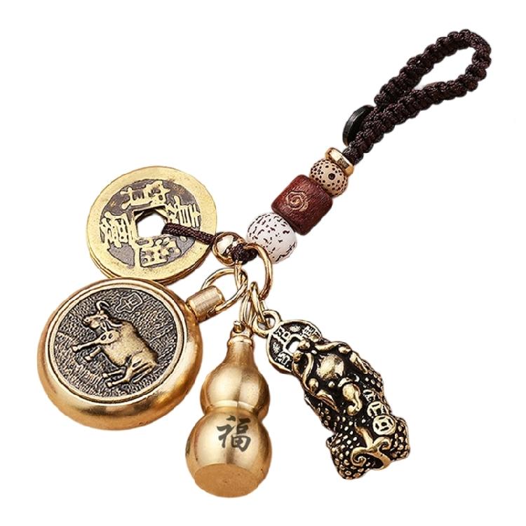 Universal Car Interior Hanging Pendant Lucky Charm Vintage Keychain Pendant Decoration Handmade Animal Themed Craft