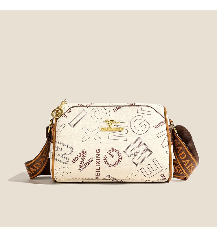 

Новый фаворит моды! Маленькая сумка из мягкой кожи кенгуру, воплощающая стиль ретро класса люкс. белый