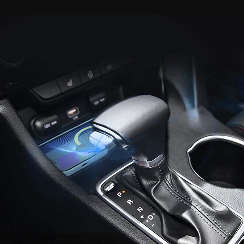 15W Car Wireless Charger Mobile Phone Charger Fast Charger Charging Plate Charging Holder for KIA KX5 Sportage 2016-