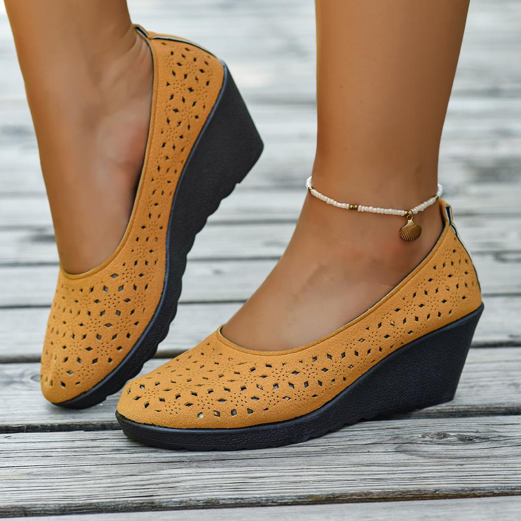 Fashion Hollow Out Breathable Single Shoes Summer New Slip On Round Toe Shallow PU Leather Soft Sole Mid Heel Pumps Zapatos De Mujer