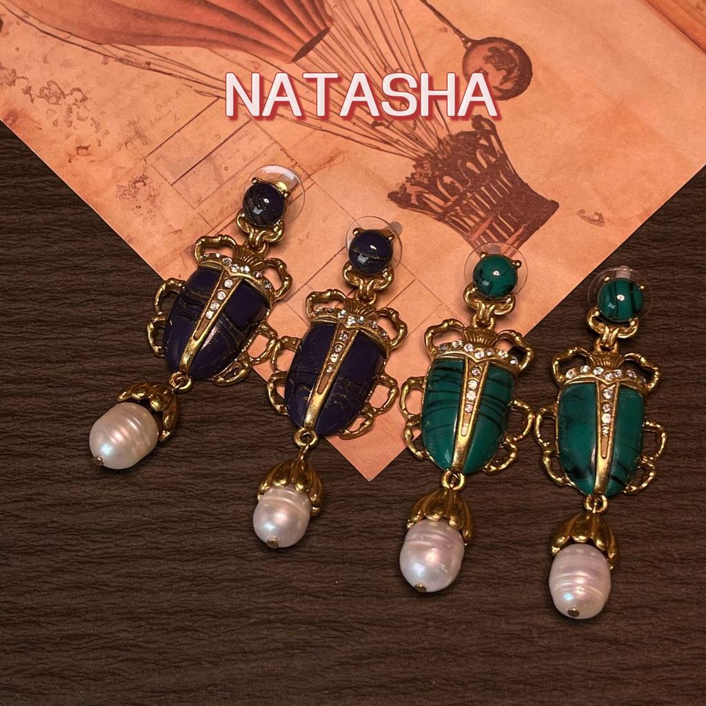 Used High-End Vintage Retro Dangle Earrings with Electroplated Freshwater Pearls - Unique Niche Design.
