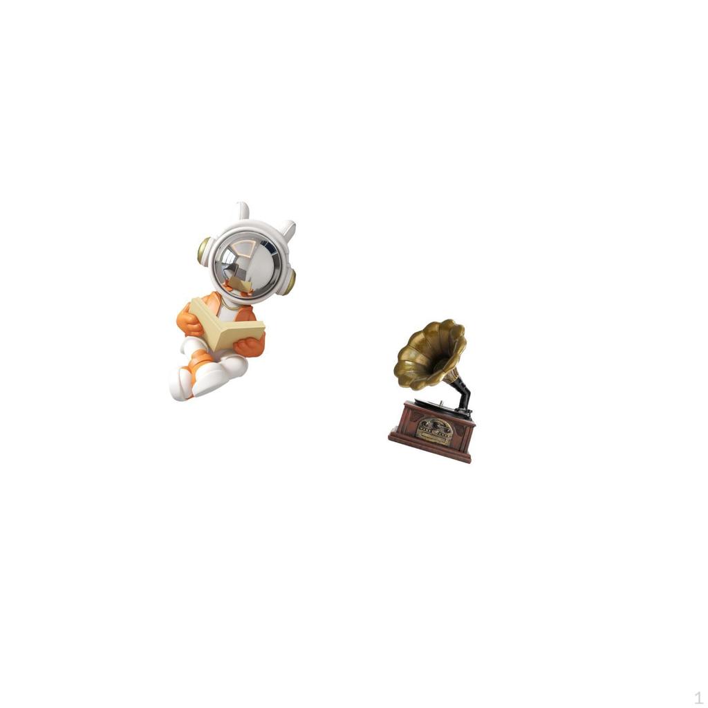 Space Astronaut Decorative Figurine Vintage Resin Sculpture Collectible Ornament for Fireplace Table