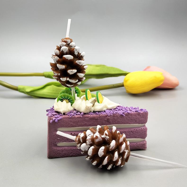 New Creative Christmas Pine Cone Styling Christmas Candle Christmas Party Cake Decoration Birthday Candle