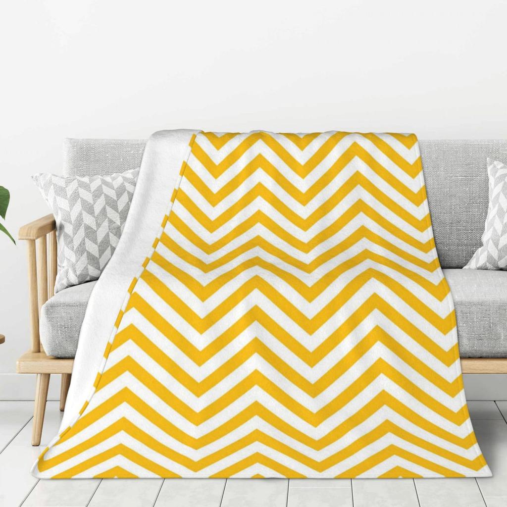 Simple Black And White Striped Blanket Corrugated Household Blanket Sofa Blanket Nap Air Conditioner Blanket Flannel Blanket