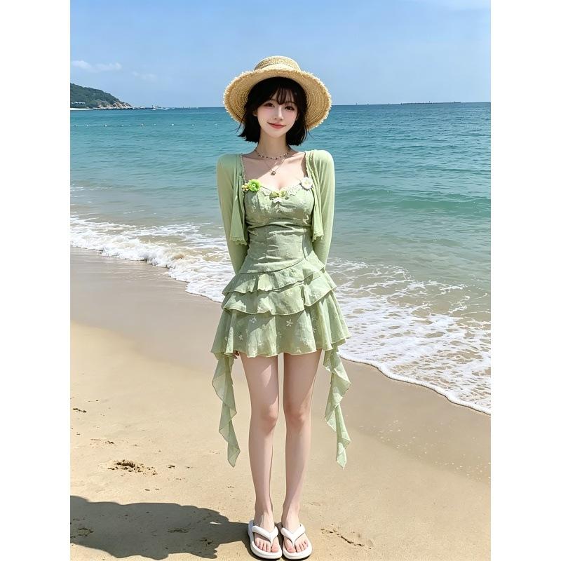 Seaside Vacation Wind Is Small and Fresh Mori Suspender Ruffle Edge Design Floral Dress Sunscreen Cardigan Set