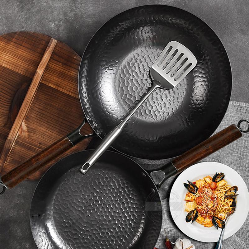 28 cm Niepowlekana żeliwna patelnia Wok z powłoką zapobiegającą przywieraniu Bezdymna patelnia do smażenia Garnki kuchenne Naczynia kuchenne Patelnia szefa kuchni Narzędzia kuchenne
